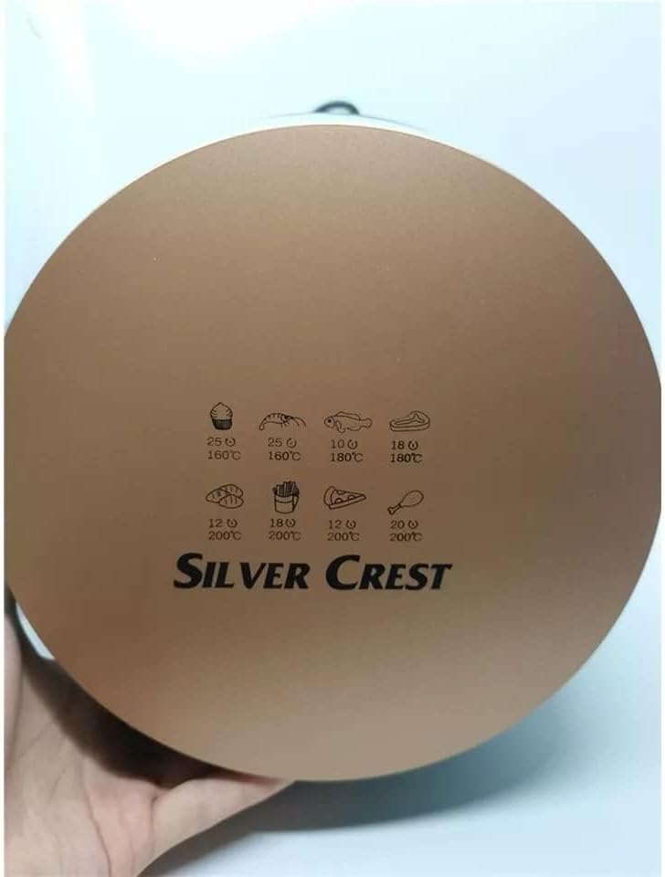 맨 아래 view of the air fryer showing cooking presets