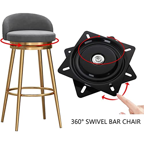 Cuisine moderne optimisée avec ces chaises de bar en métal stables