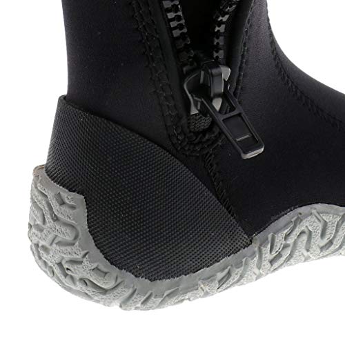 Chaussures de plongée hommes pour vos sessions de surf