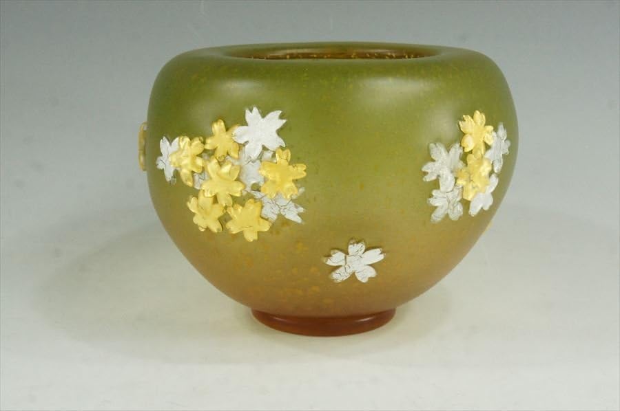 究極の美◼️蔵から素晴らしい迫力のある赤楽が出て来ました。古美術品