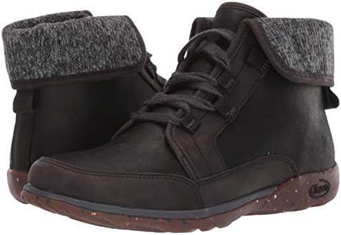 chaco chukka boots
