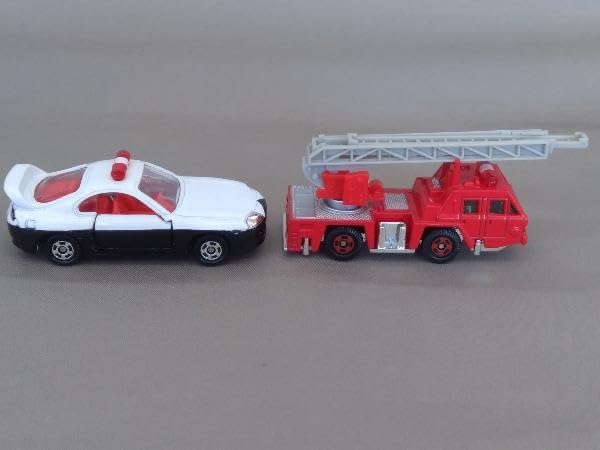 緊急車両セット トミー TOMY トミカ緊急車セット ハシゴ消防署車 献血