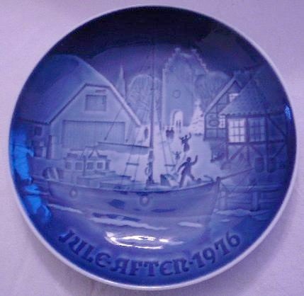 Amazon.com: Bing & Grondahl Blue Christmas Plate Jule After 1976