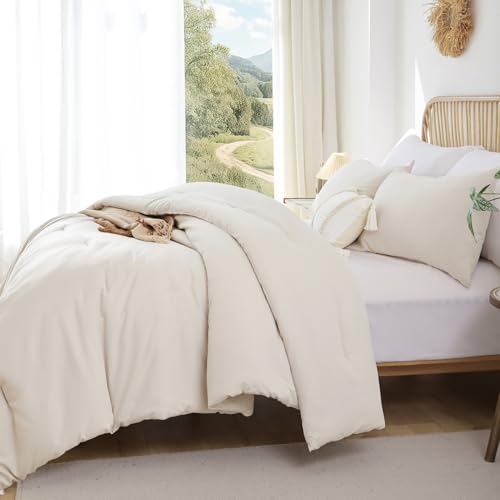 Image of ROSGONIA Oversized King Comforter 128x120, 3pcs Super King Plus (1 Beige Comforter & 2 Pillowcases) Lightweight Oversized Bedding Set Blanket