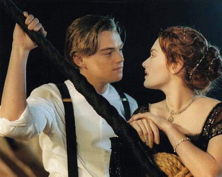 ブロマイド写真★レオナルド・ディカプリオ&ケイト・ウィンスレット/『タイタニック』/見つめ合う2人/【ノーブランド品】