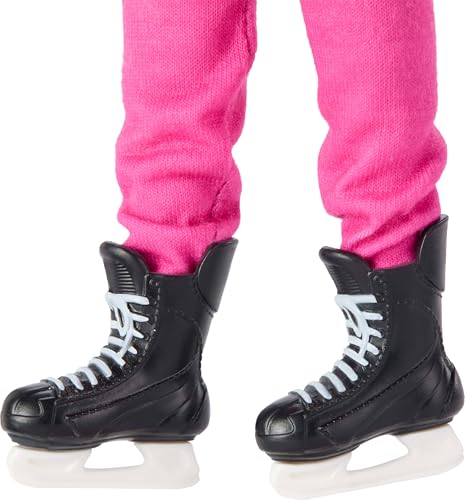 Muñeca Barbie Tim Hortons PWHL 2025 con accesorios miniatura 4