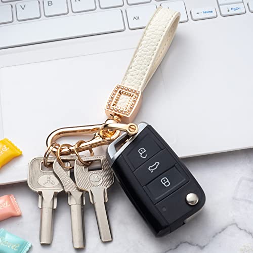 Gematay Microfiber Leather Car Keychain, Universal Car Key Fob Keychain Holder For Men And Women With 3 Keyrings, Anti-Lost D-Ring And Carabiner Clip, White #TOP1