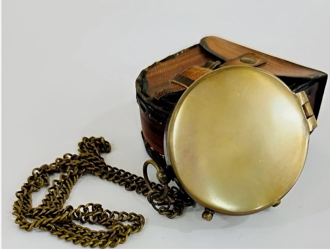 Brújula vintage de latón con colgante de cruz cristiana inspiradora, para hombres y mujeres, regalo de joyería de fe con cadena y bolsa de cuero miniatura 2
