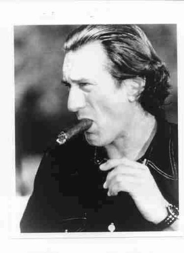 WonderClub Photographic Archives Photo of Robert de NIRO Smoking a Cigar :  Amazon.co.uk: Home & Kitchen