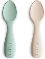 Vista 9 de mushie Cucharas de silicona para niños pequeños Paquete de 2 (rubor/arena cambiante)