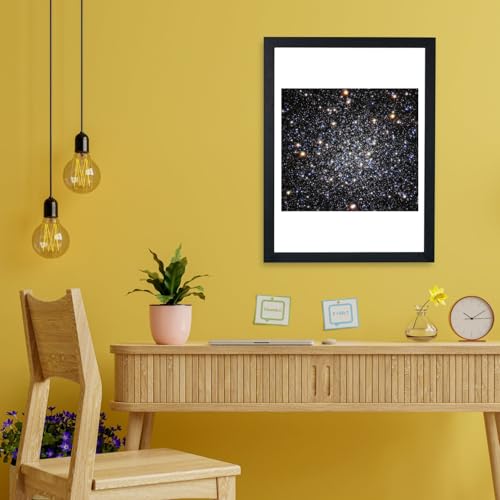 Affiche encadrée Hubble Télescope M12 grand format par Spiffing Prints - 2