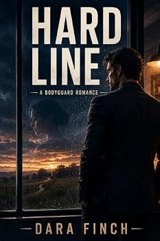 Paperback Hard Line: A Bodyguard Romance Book