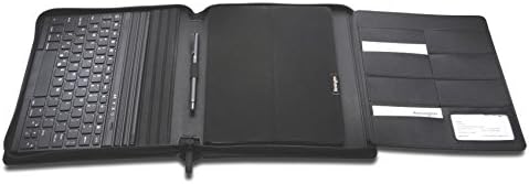 Kensington KeyFolio Executive を開いた状態。キーボード、iPad スロット、整理用ポケットが見える。