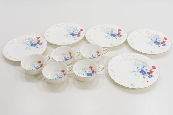 桃山陶器　ティーカップ＆洋皿28点セット 桃山陶器 ティーカップ＆洋皿28点セット