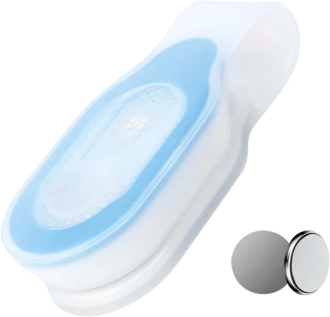 Light for Nurses Flashlight Clip on Flashlight for Night Safety Care Night Light Hands-Free Strong Magnetic Grab Clothes, Suitable for Walking Running Sports Outdoor Emergency Torches Super Bright