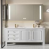Elegante mobile da bagno bianco da 152,4 cm, con doppio lavabo, specchio anti-appannamento intelligente e intaglio francese, design moderno da parete per bagni di lusso e decorazioni per la casa.