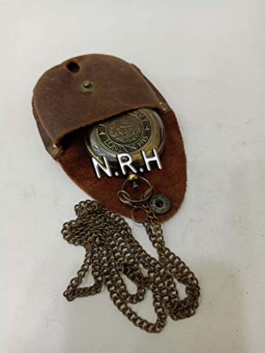 Brújula de latón grabada con cadena y estuche de cuero miniatura 4
