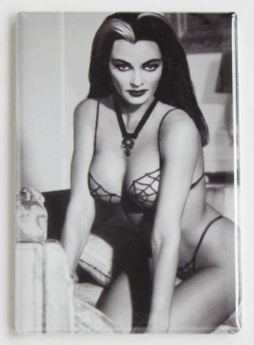 Imán de refrigerador Lily Munster 2 x 3 pulgadas miniatura 1