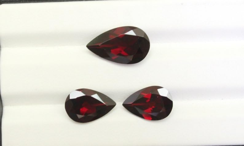 Grenat rouge naturel poire facettée pour fabrication bague et pendentif - 4