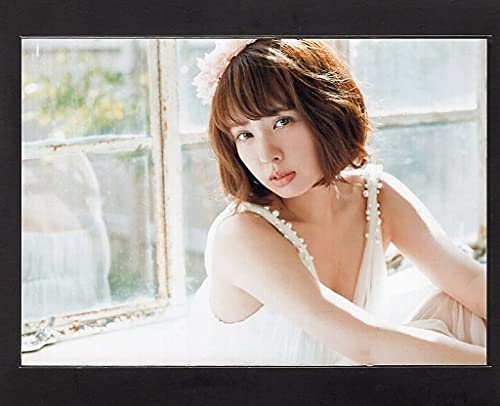 Amazon.co.jp: NMB48 山田菜々 カレンダー 写真集 特典生写真 4枚