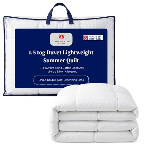 Image of Lancashire Textiles 1.5 Tog Single (135 x 200 cm) Summer Duvet Lightweight Hollowfibre Cotton Blend Breathable Bedding Anti Allergy Machine Washable Britain Made Duvet Insert