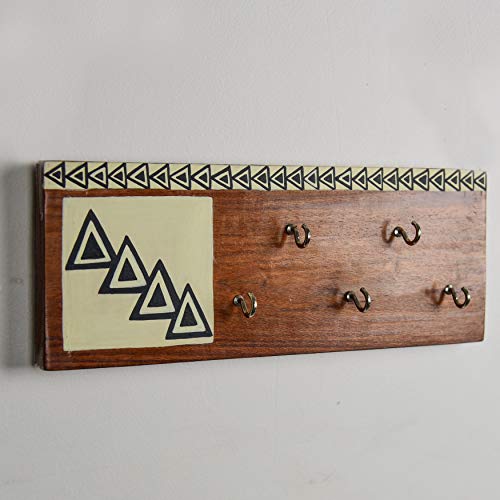 Image of Artysta 'Concentric Triangle' Orange and White Wooden Key Holder for Wall Stylish Decorative Keychain Holder Key Hanger for Home Decor (5 Hooks)
