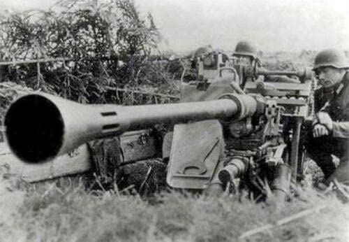 ACE 72570-1/72 – 3,7cm Flak 36 AA Gun con remolque Sd.Ah.52 miniatura 3