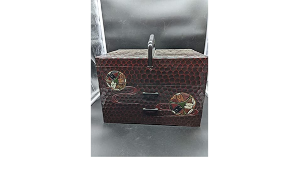 Amazon | 鎌倉彫 裁縫箱 アンティーク 木製 昭和 レトロ | 裁縫箱