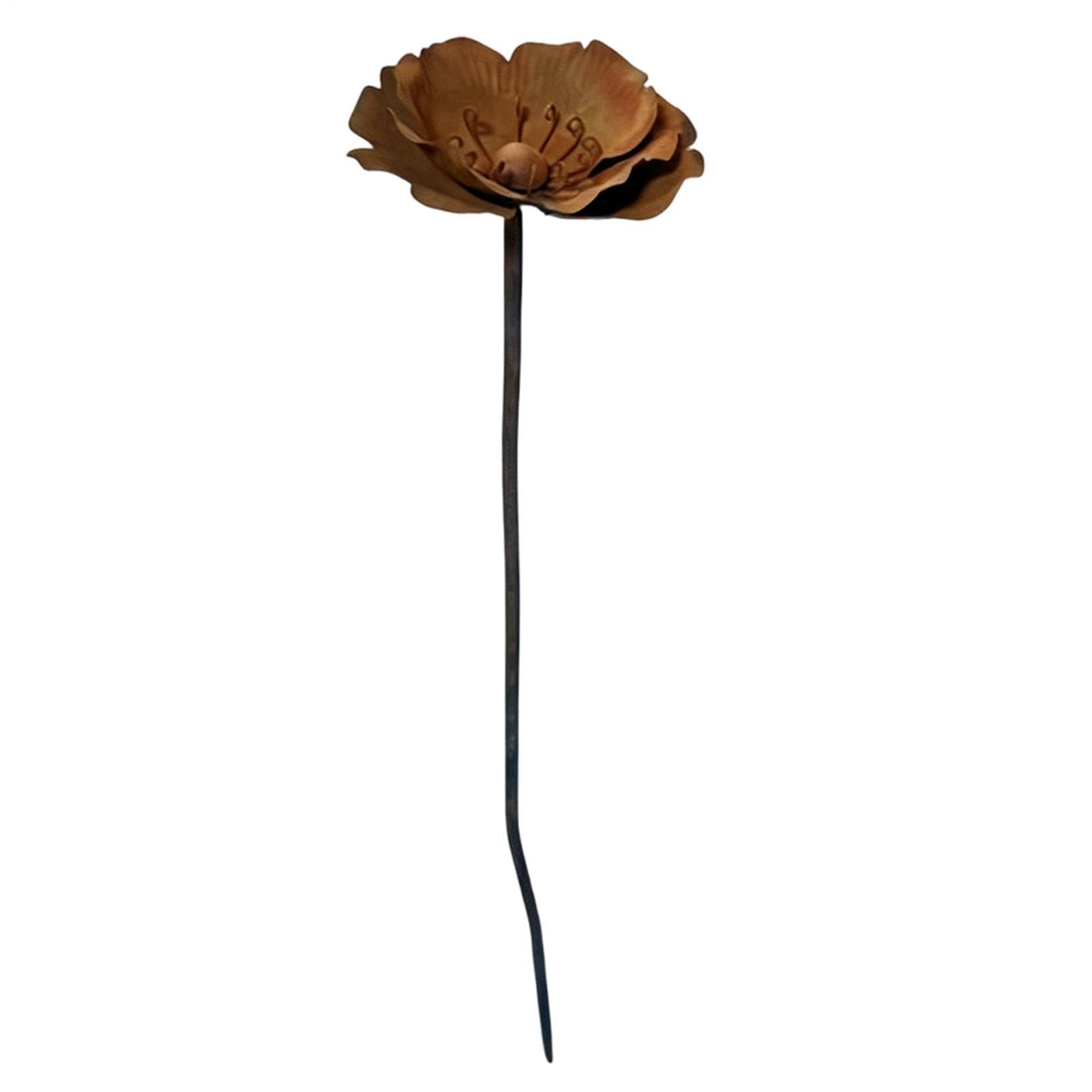 Fleurs d'extérieur en métal pour sublimer votre parterre de fleurs vintage