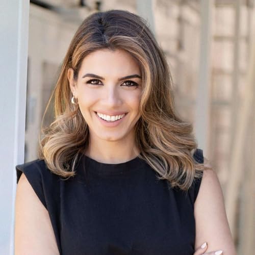 #142 Samira Naraghi on how small, uncomfortable bets compound into big career leaps.