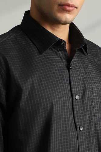 Image of Van Heusen Men's Cotton Solid Slim Fit Shirt
