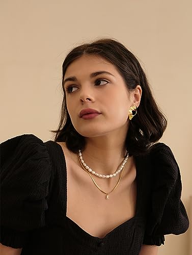 Inzheg Freshwater Pearl Necklace Choker 14K Gold Plating Handmade Dainty Baroque Cultured Gold Pearl Necklace Short Tiny Delicate Vintage Trendy Beach Aesthetic Summer Necklace Jewelry For Women Girls #TOP1