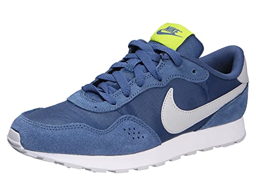 Image of NIKE MD Valiant, Gymnastics Shoes, Mystic Navy/Grey Fog-Atomic Green,