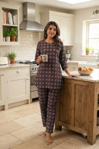 Image of Women's Pure Cotton Printed Night Suit,Top and Relaxed Pajama Set, Stylish Sleepwear, Casual Wear