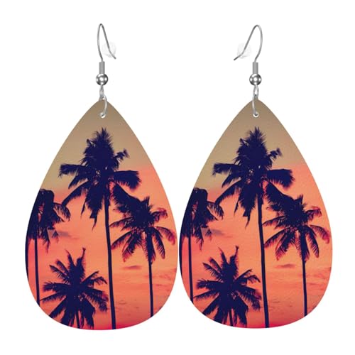 Orecchini a goccia in pelle a forma di palma da cocco con tramonto estivo, squisita struttura in pelle e aspetto alla moda e innovativo sono facili da attirare l'attenzione delle persone e ti fanno distinguere dalla folla. Scene applicabili: questo orecchino in pelle può essere utilizzato come accessori per feste in costume, Natale, San Valentino, Halloween e altri festival, e può anche essere appeso all'albero di Natale o decorato in altri luoghi. È anche un regalo ideale per mogli, madri, figlie, oggetti,