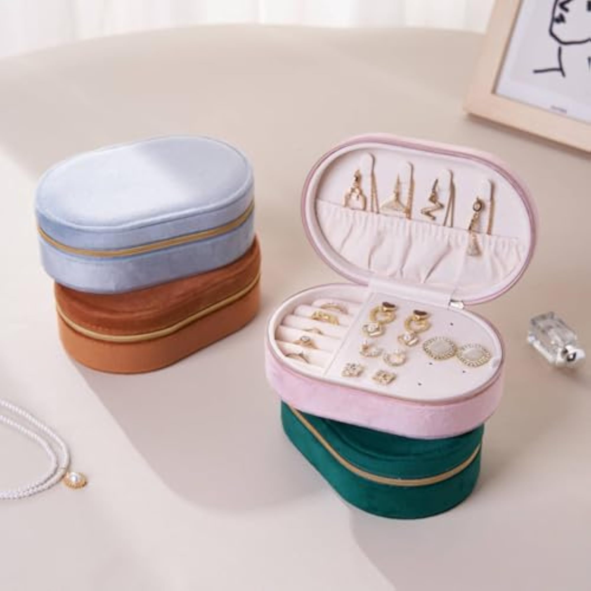 Compact Velvet Jewelry Organizer Box for Accessories