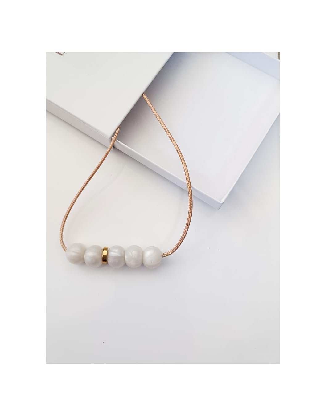 Silicone bar Breastfeeding Necklace and Sensory Fiddle Chain in White Pearl- Mama Pendant (Gold)