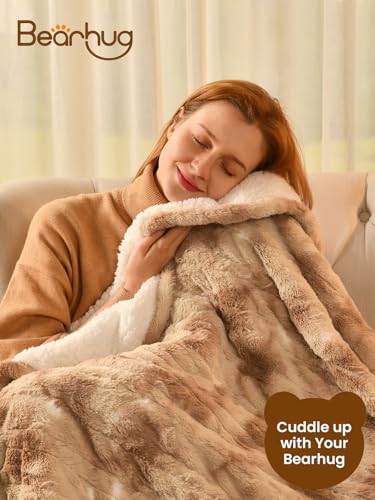 Image of Bearhug Electric Blanket King Size with Dual Controls, 10 Heat Levels & 1-12H Auto Shut-Off, Fast Heating Soft Faux Fur to Sherpa Heated Blanket for Couples, Machine Washable, Champange