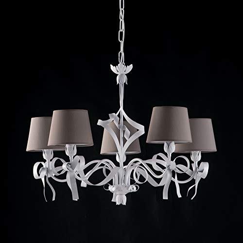 Lustre chambre à coucher blanc au style shabby chic avec 5 abat-jour cosy