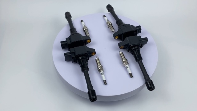 MECERO Ignition Coil Pack UF549 and Spark Plug 93501 Compatible