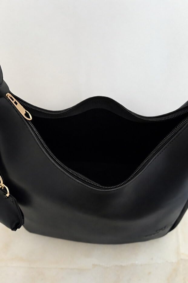 Kadın Suni Deri Askısı Aksesuar Detaylı Omuz Askılı Baget El ve Omuz Çanta (Siyah) - Görsel 4