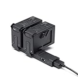 fpv racer Das DJI FPV Fly More Kit wurde speziell für diejenigen entwickelt, die noch weiter gehen wollen, indem sie dank der zwei intelligenten Akkus und der mitgelieferten Mehrfachladestation eine längere Flugzeit für ihre Drohne sicherstellen