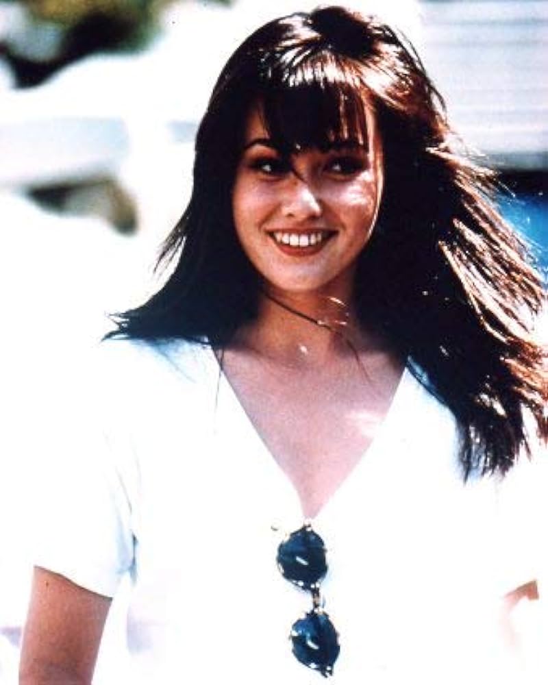 Amazon.co.jp: シャナン ドハーティー ビバリーヒルズ高校白書