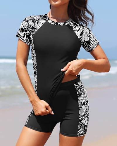 Image of Daci Short Sleeve Rash Guard 2 Piece Swimsuits with Bord Shorts
