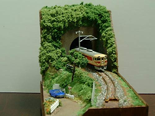 Amazon.co.jp: ゆめレール 日本の鉄道風景ジオラマミニ トンネルと山道
