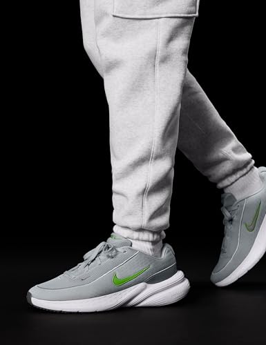 Image of Nike Men's Uplift SC Shoes