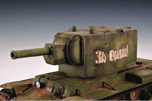 Amazon | トランペッター 1/35 ソビエト KV-2重戦車 プラモデル