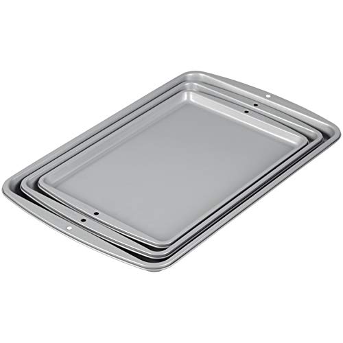 Wilton Recipe Right 3 Piece Cookie Pan Set, Standard Packaging #TOP2