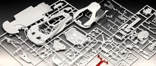 Maquette Ford GT Revell Le Mans 1/24 avec 88 pièces à assembler