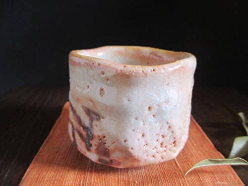 Amazon.co.jp: ぐい呑み 源九郎窯 加藤健 志野 橋姫紋 ぐい呑み（共箱